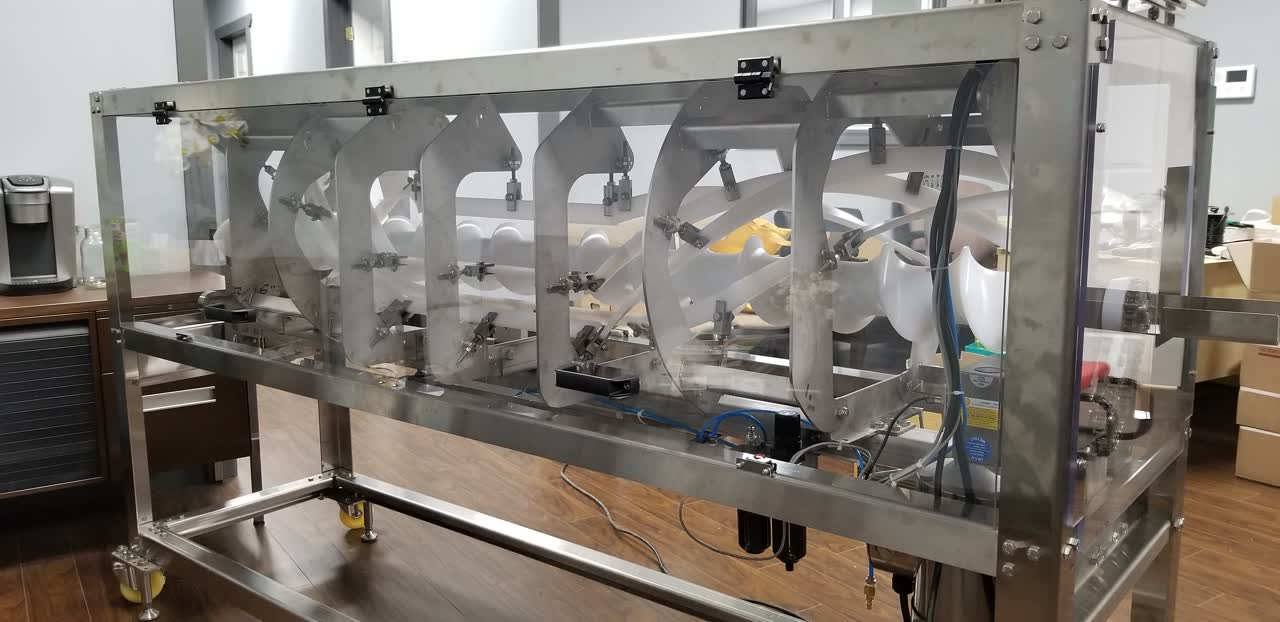 An inline footprint for existing filling lines.